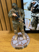 Miniatura Operador Tático Camuflado - Edição Honra Operacional