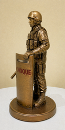 CHOQUEANO DOURADO COM ESCUDO – Edição Operacional