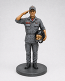 Miniatura em continência ao bombeiro