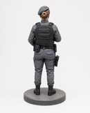 Miniatura Policial Tática Feminina com Fuzil